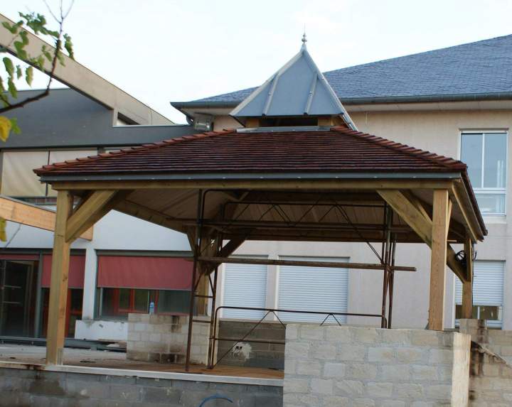 Construction de kiosque Près de Noyon